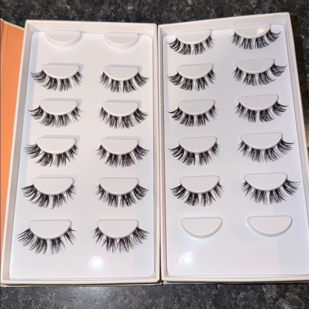 Flutterhabit Marigold Luxe Faux-Mink Eyelashes - 10 Pairs - Picture 2 of 2